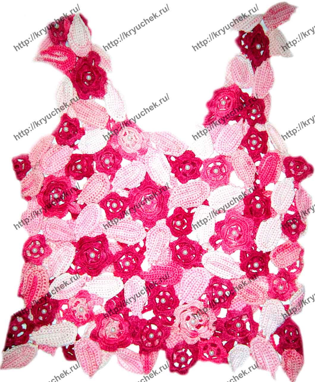 Пример связанной крючком розовой кофточки в цветах